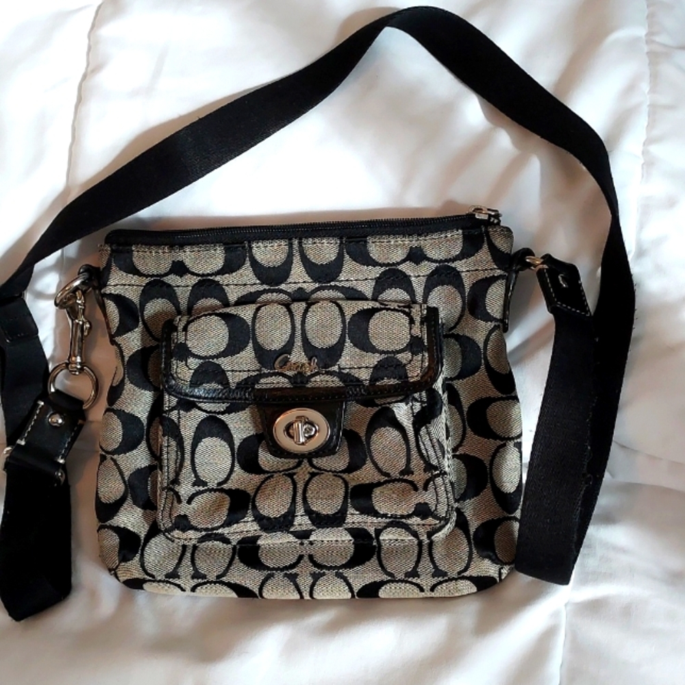 🔥 SALE Coach small crossbody bag